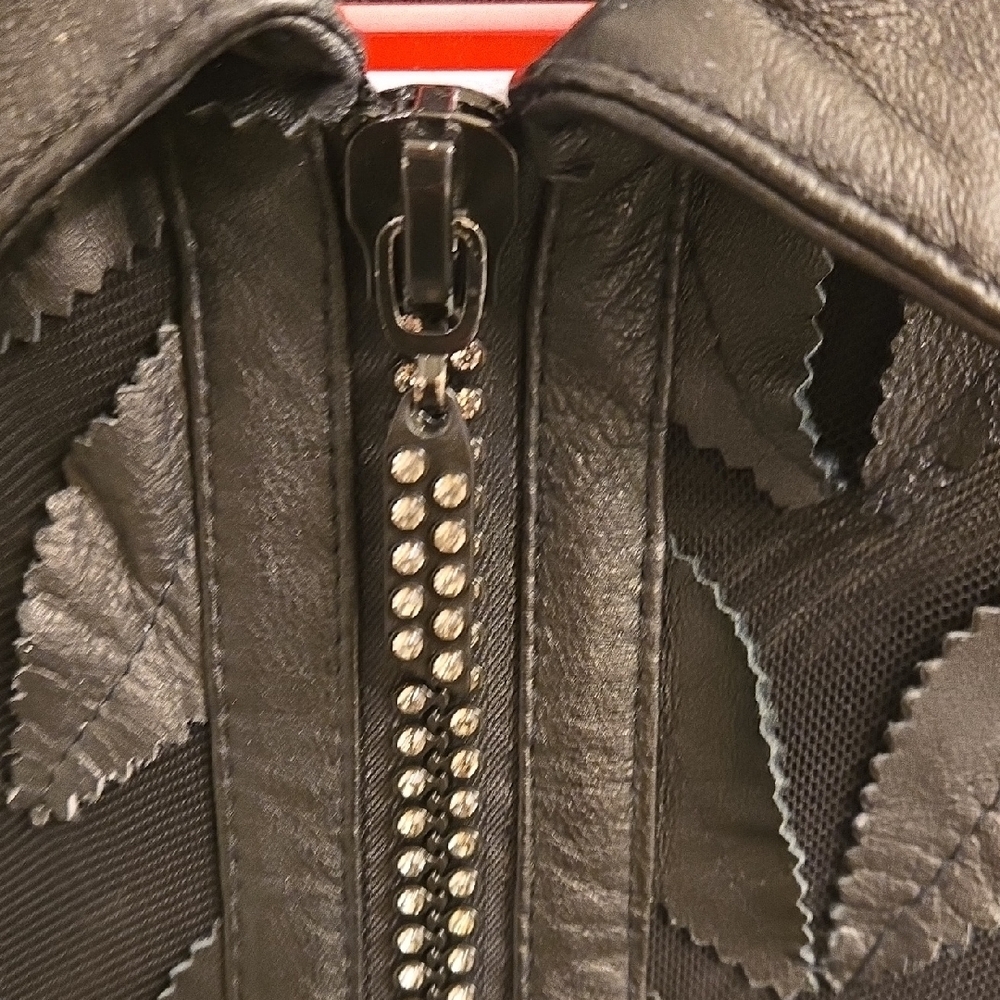 Elegant Black Leaf Pattern Leather Jacket - Picture 6 of 8